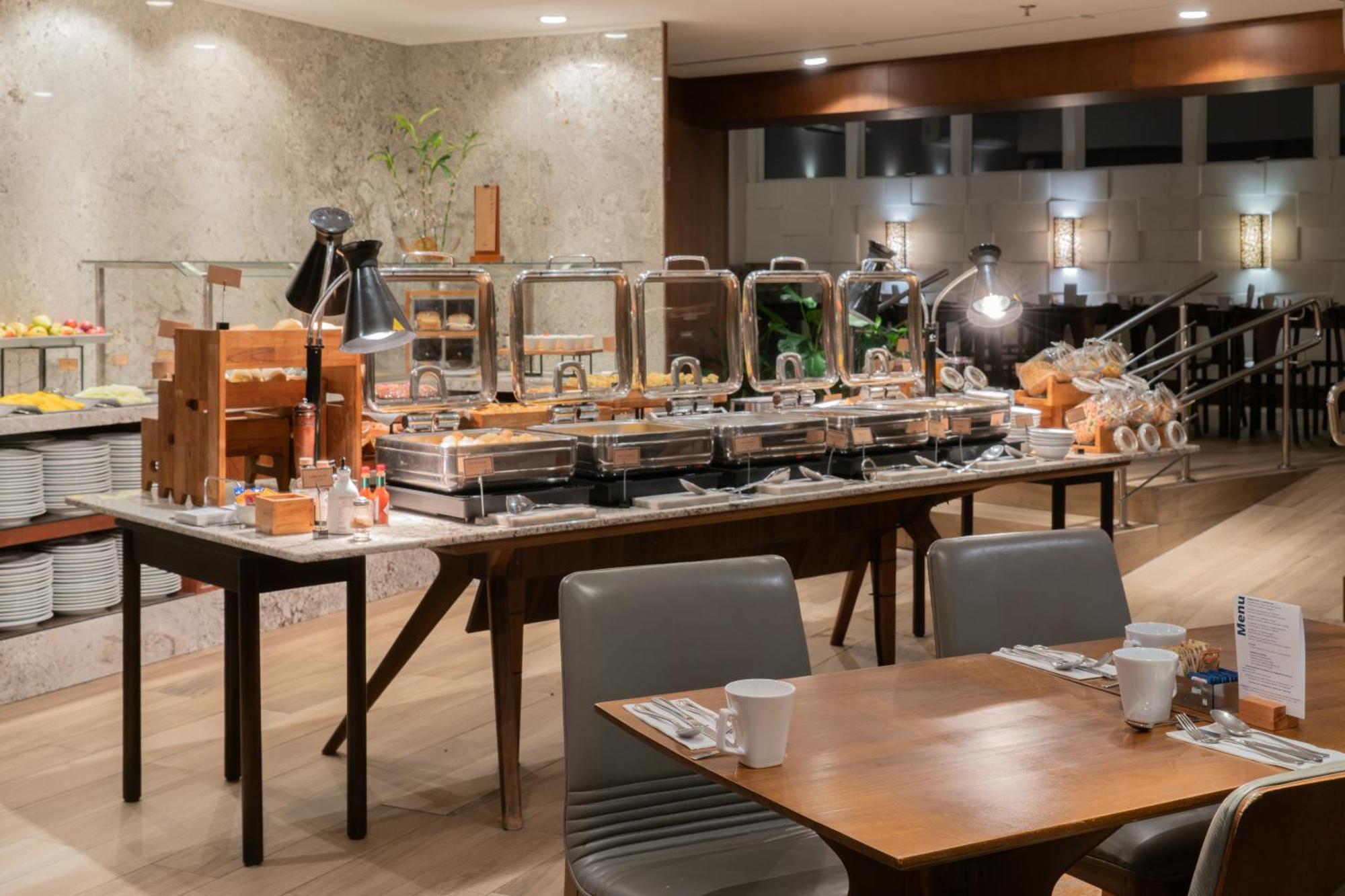 Hilton Porto Alegre, Brazil Hotel 5*